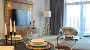 Interior - SuperHost - Luxury Apt Amidst Lush Greens in Madinat Jumeirah (Dubai)