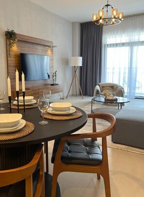 Interior - SuperHost - Luxury Apt Amidst Lush Greens in Madinat Jumeirah (Dubai)