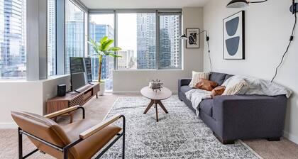 2BR | Gym, Pool | Bellevue | Sophari Towers G