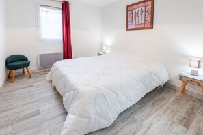 3 bedrooms, iron/ironing board