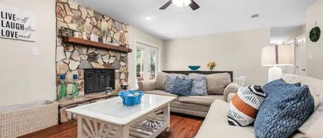 TV connectée, cheminée