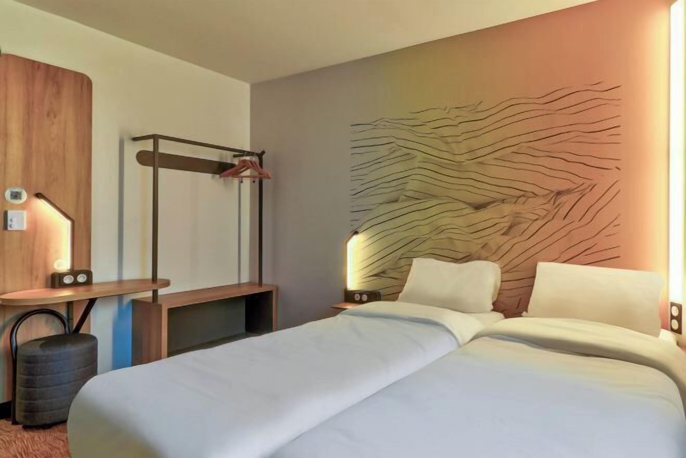 Ropa de cama de alta calidad y escritorio 