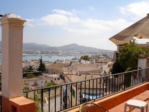 Property grounds - Apartment 'Navila Número 3' with Shared Pool, Wi-Fi and Air Conditioning (Eivissa)