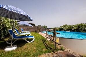 Pool - Apartment "Agriturismo La Pieve - Rose" with Shared Pool & Wi-Fi (Magliano in Toscana)