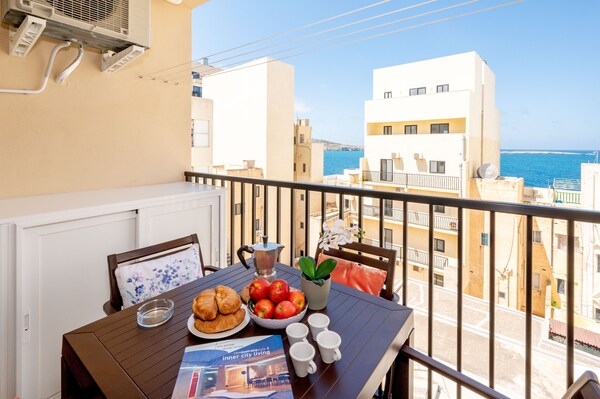 Sea Bliss 1 Bedroom Apartments By Getawaysmalta - Malta