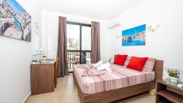 Standard Apartment, 1 Bedroom | 1 bedroom, desk, laptop workspace, blackout curtains