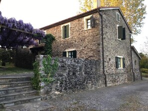 Wi-Fi gratuit, draps fournis