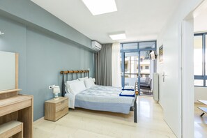 1 soverom, strykejern/-brett, reiseseng for barn og wi-fi