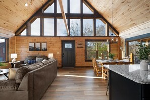 Smart TV, chimenea y videojuegos 