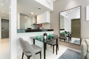 Design Apartment | Dining room - SuperHost - Breathtaking Canal Views From this Cozy Apartment (Dubai)