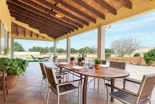 Spectacular Villa with Private Pool in Binissalem!