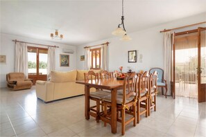 Dining - Rural retreat near beaches in Can Ferradura, Binissalem (Binissalem)