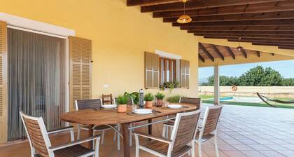 Spectacular Villa with Private Pool in Binissalem!