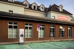 Free self parking