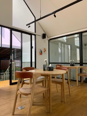 Townhome | In-room dining - Bogor Icon (Bogor)