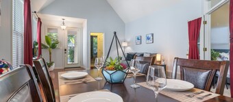 Beautiful Mud Island Home - Minutes From Downtown!