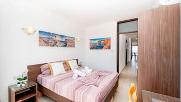 Standard-Apartment, 1 Schlafzimmer, eingeschränkter Meerblick