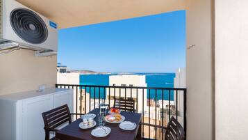 Standard Apartment, 1 Bedroom, Partial Ocean View | Terrace/patio