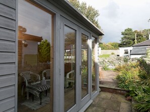 Exterior detail - Comfortable Stone Built Cottage in Menai Bridge - Pass the Keys (Menai Bridge)