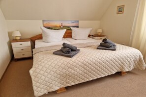 2 عدّة غرف نوم وسرير سفر وواي فاي مجانًا