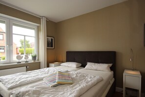 2 Schlafzimmer, Reisekinderbett, kostenloses WLAN