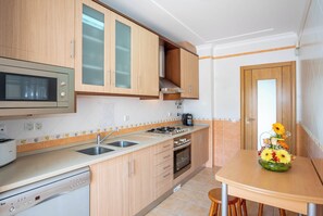 Fridge, microwave, oven, dishwasher