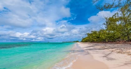 Condo on Jimmyhill Beach