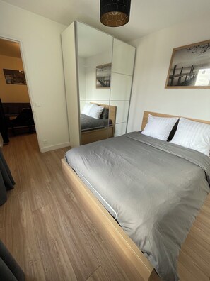 1 bedroom, WiFi, bed sheets