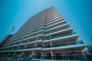 Front of property - SuperHost - Spacious Apartment In Business Bay With Canal View (Dubai)