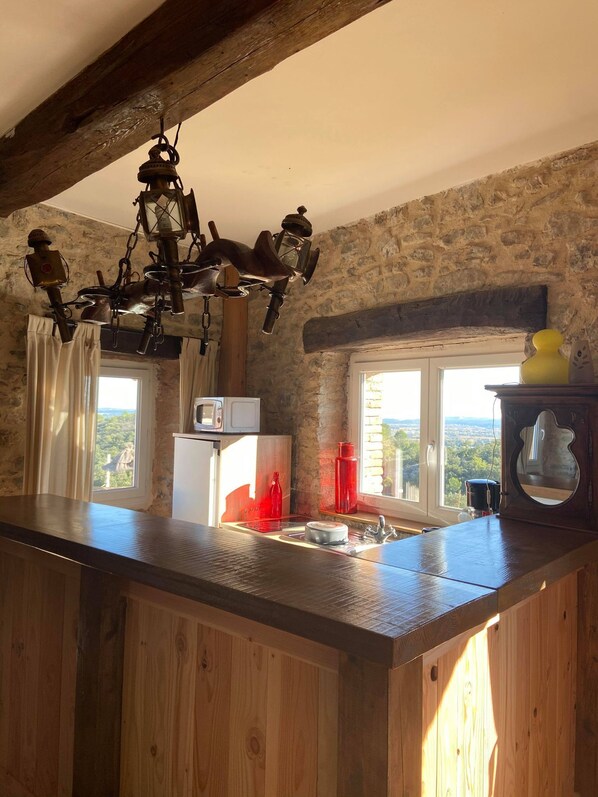 Private kitchen - Gite Authentique (Saint-Christol-lès-Alès)