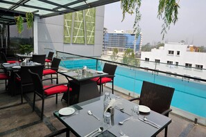 Indoor pool - Quality Inn Rockwell Grand, Bangalore (Bengaluru)
