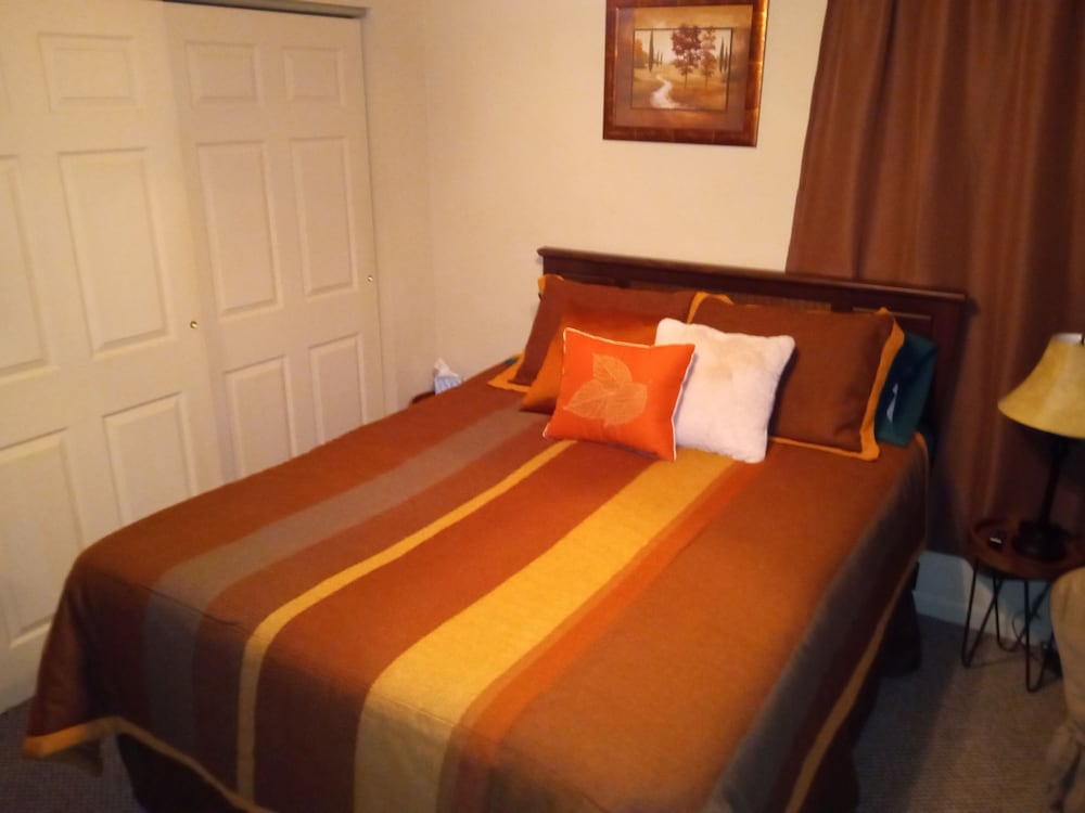 Half way there,15 minutes to skiing at Purgatory or dining & shopping in Durango La Plata