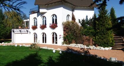 Ferienwohnung Gagat "Villa Edelstein"