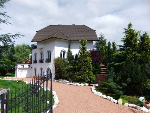 Vacation apartment Gagat "Villa Edelstein"