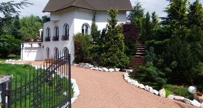 Ferienwohnung Gagat "Villa Edelstein"