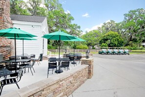 Terrace/patio - Wedgefield Country Club  (Georgetown)