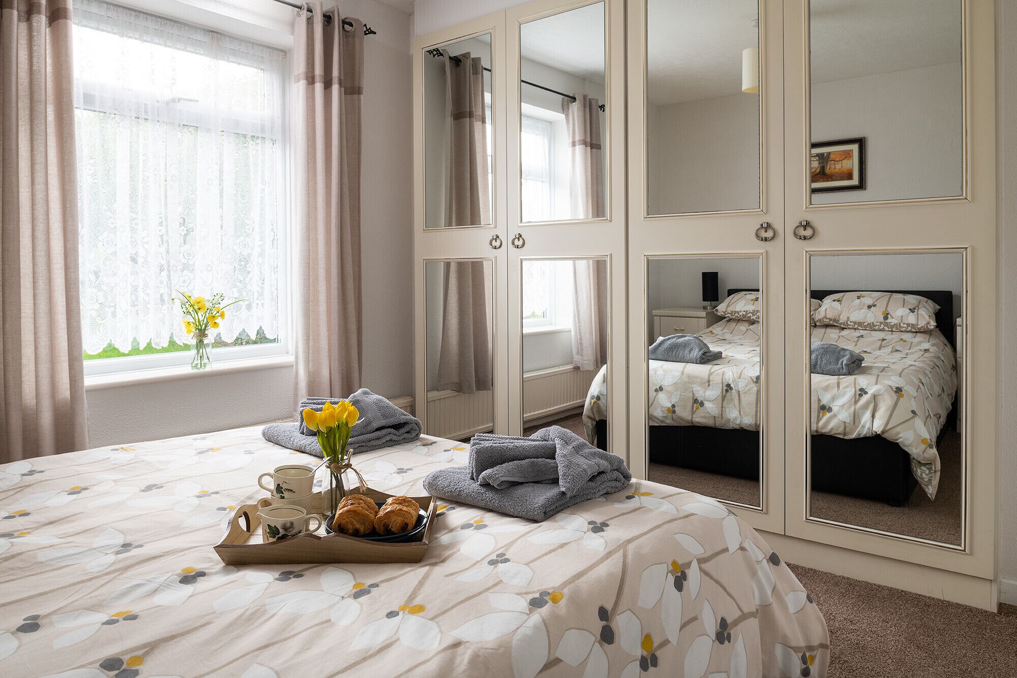 3 slaapkamers, een strijkplank/strijkijzer, wifi, beddengoed