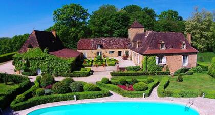 Manor of Quintefeuille /Tennis -exceptional estate for 12 people max