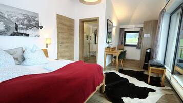3 bedrooms, travel crib, free WiFi