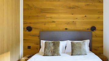 3 slaapkamers, een strijkplank/strijkijzer, gratis wifi, beddengoed