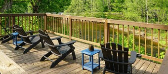 Secluded Lodge w/ grill + Free Coffee and Tea