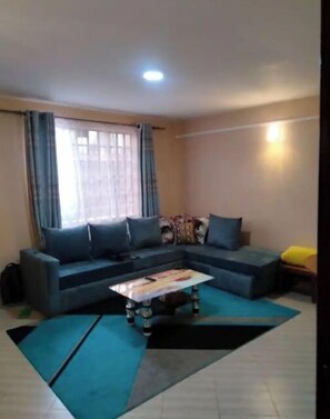 Living area - Ramzy's Manor (Nakuru)