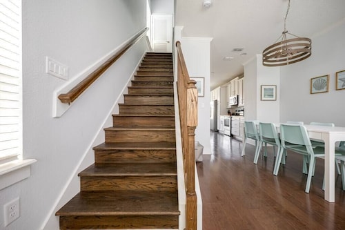 Haven - 100 yards from the sand!