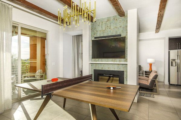 Interior - 2 BR Presidential Suite near Golf Course available for Super Bowl (Scottsdale)