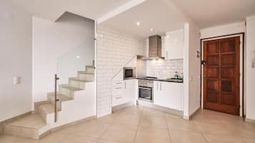 Frigorifero, microonde, forno, tostapane