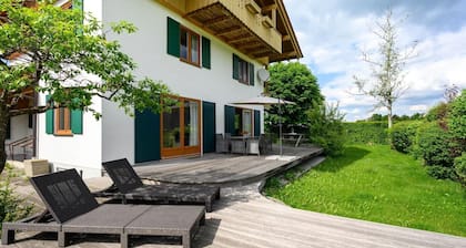 Birkeneck 3 (EG), Schlossblick Traum-Ferienwohnung