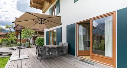 Birkeneck 3 (EG), Schlossblick Traum-Ferienwohnung