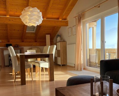 Birkeneck 1 (DG), castle view dream holiday apartment