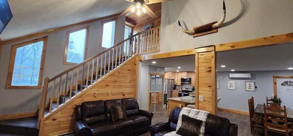 المنشأة من الداخل