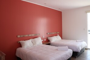 Deluxe-Zweibettzimmer | Hochwertige Bettwaren, Daunenbettdecken, individuell eingerichtet